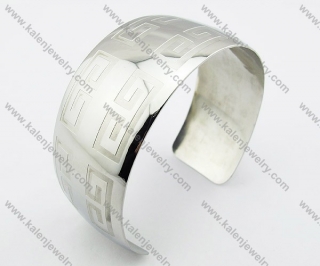 Stainless Steel Silver Bangle in Great Wall Pattern KJB130131