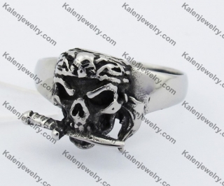 Pirate Biting Dagger Ring KJR350227