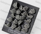 Price for 1pair Ear Nail KJE350008