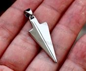 arrow pendant KJP118-0080