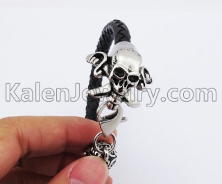 Skull Clasp Leater Bracelet KJB550203